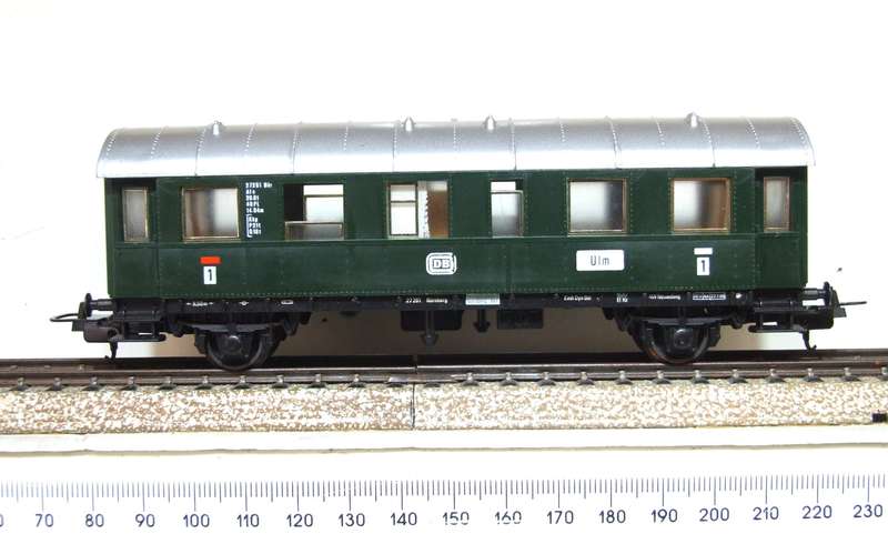 LIMA HO:  European DB 1st Class Passenger Coach in Fair Boxed condition.(Italy)