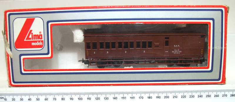 LIMA HO: SAR V8 Guards Van in Very Good Boxed Condition(Italy)