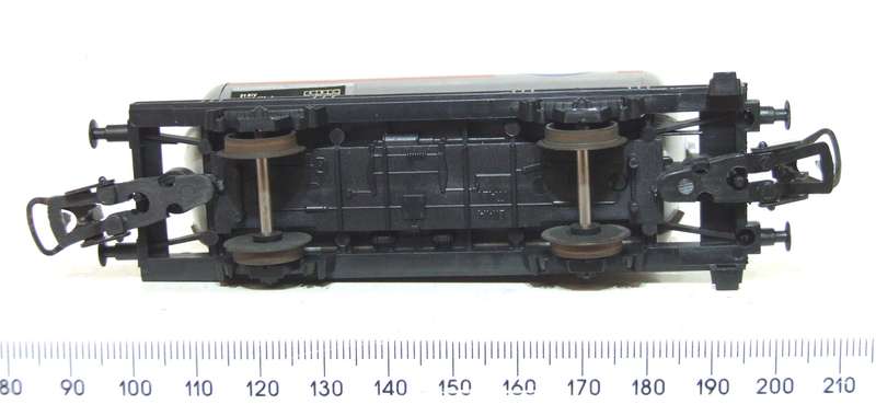 LIMA HO: Vintage ESSO Tanker Wagon in Very Good Boxed Condition (Italy)