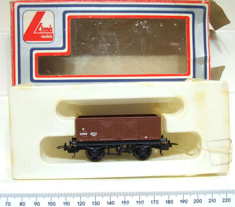 LIMA HO: British Coal Hopper in Good Boxed condition (Italy)