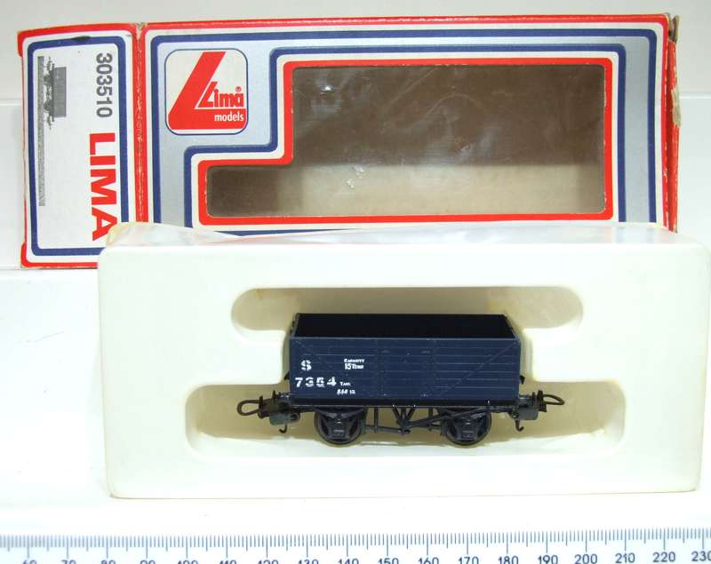 LIMA HO: British Coal Hopper in Good Boxed condition (Italy)