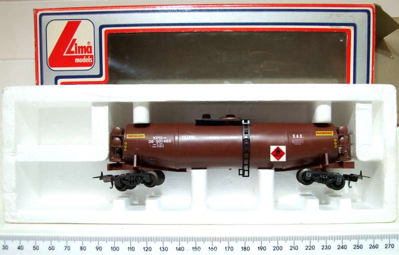 LIMA HO: SAR FDX Petrol Tanker Wagon in Very Good Boxed Condition (Italy)