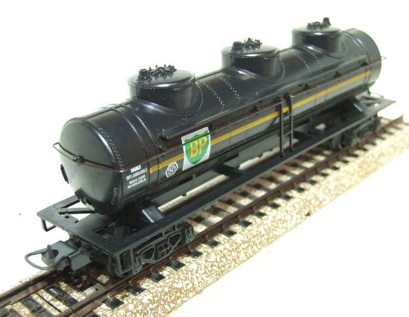 LIMA HO: BP Three Dome Petrol Tanker Wagon in Fair Boxed Condition (Italy)