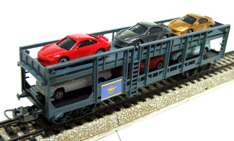 LIMA HO: Custom SAR "Blue Train" Auto Transporter with 6 Car Load is in Good, Used condition (Italy)