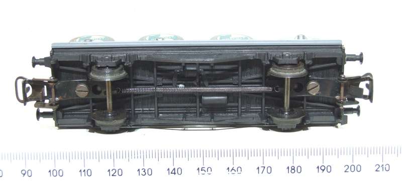 MARKLIN HO: Vintage `DB` Multi Tank Wagon in Good Un-boxed condition (Germany)