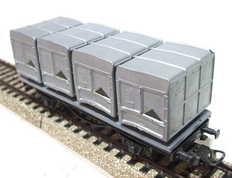 MARKLIN HO: Vintage `DB` Multi Container Wagon in Fair Un-boxed condition (Germany)