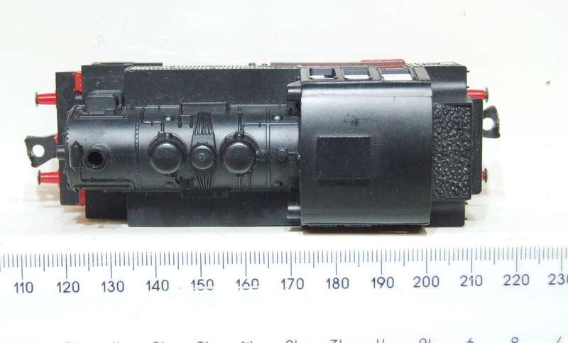 LIMA HO: Vintage 0-6-0 "DB" Tank Steam Locomotive(80 005) in Very Good Running, Boxed Condition.