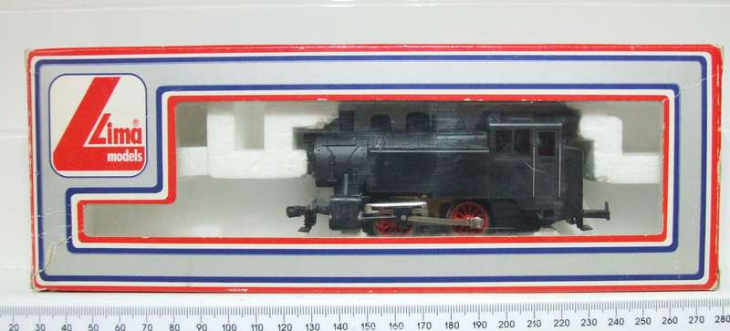 LIMA HO: Vintage 0-4-0 Unmarked Tank Steam Locomotive in Good Running, Boxed Condition.