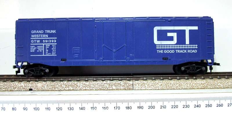 AHM HO: GT 50' Reefer in New Old Stock Boxed condition.(USA)