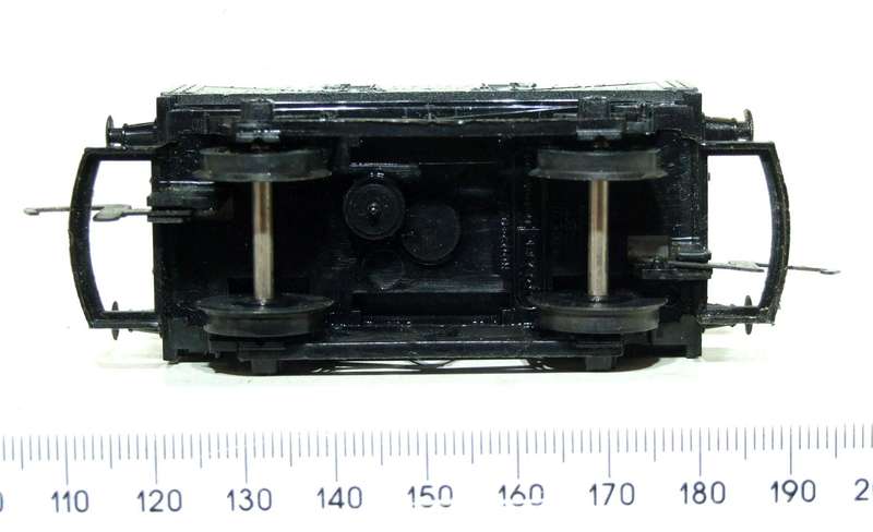 HORNBY OO:  Vintage English "SCAR WOOD" Plank Car in Good Un-Boxed condition.