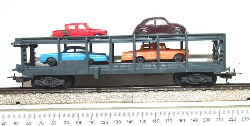 LIMA HO: Vintage FS Operational Auto Transporter with 4 Car Load is in Good, Used condition (Italy)