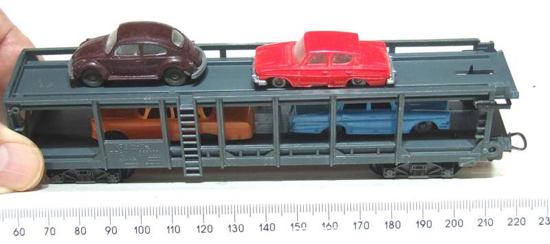 LIMA HO: Vintage FS Operational Auto Transporter with 4 Car Load is in Good, Used condition (Italy)