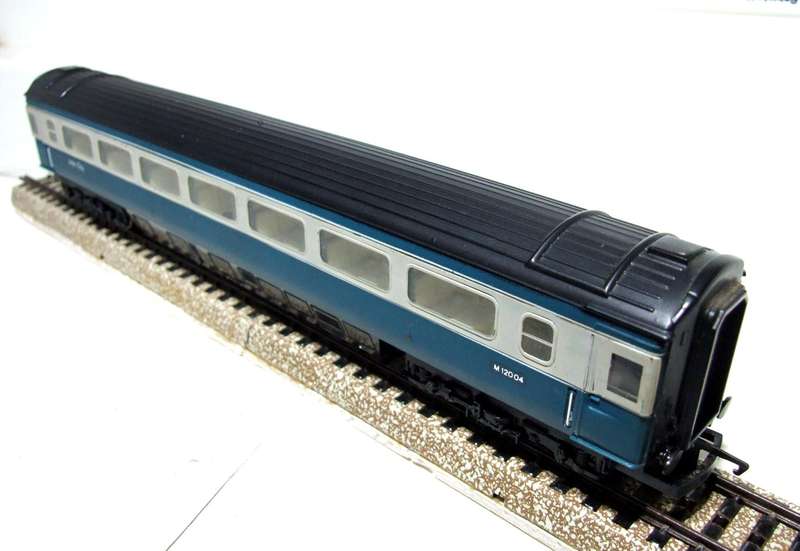 HORNBY OO:  European "Inter City" Passenger Coach in Good Un-Boxed condition.(England)