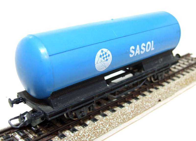 LIMA HO: Vintage SASOL Tanker Wagon in Fair Un-Boxed Condition (Italy)