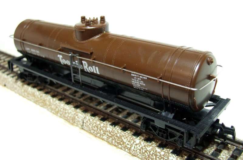 MODEL POWER HO: "TOOTSIE ROLL" Single Dome Tanker Wagon in Like New Boxed Condition.