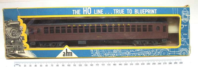 RIVAROSSI HO: Detailed US "PENCELVANIA" Passenger Coach in Good Boxed condition.(Italy)