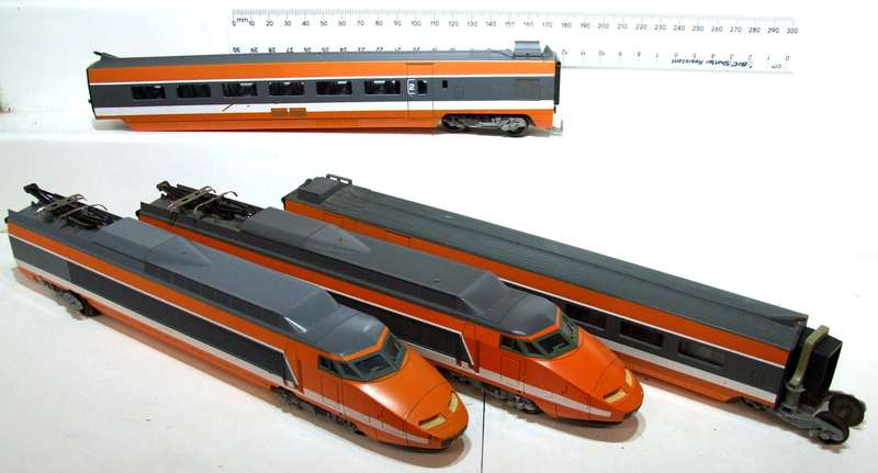 LIMA HO:  RARE Vintage SNCF HS Train Set without the TGV Logo in Good Un-Boxed condition (Italy)