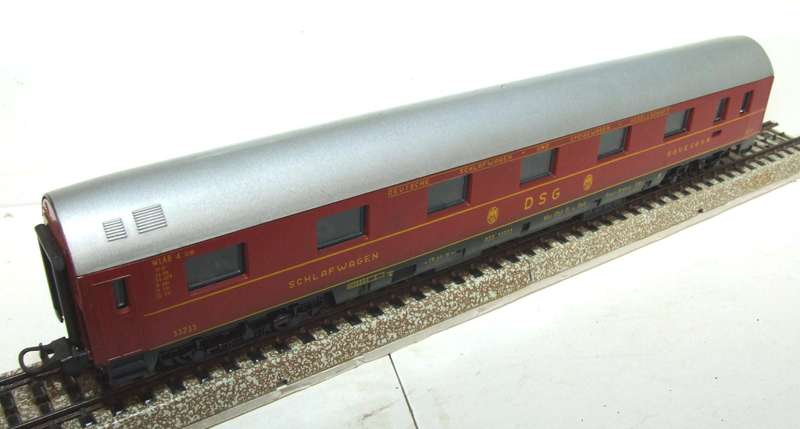 LIMA HO: Vintage DB DSG Sleeping Car in  Good, Un-Boxed condition(Italy)