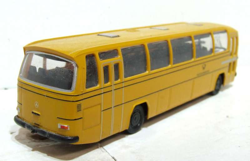 BUS HO: Highly Detailed DB Railways Plastic Mercedes Benz Bus in Good Un- Boxed Condition.
