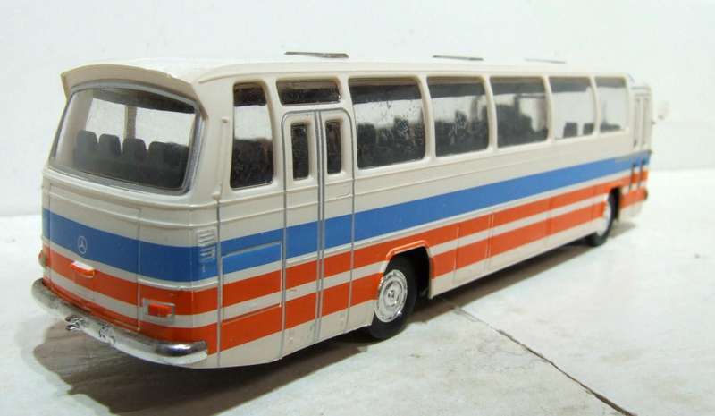 BUS HO: Highly Detailed Plastic Mercedes Benz Bus in Good Un- Boxed Condition.