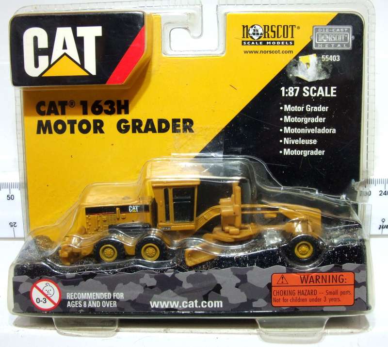 NORSCOT HO: Highly Detailed Di-Cast CAT 163H Motor Grader in Like New Boxed Condition.