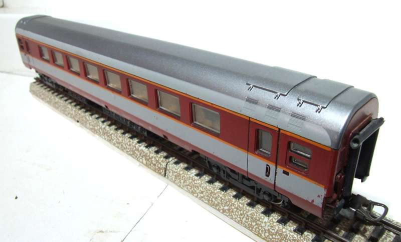 LIMA HO: SNCF TEE "Grand Comfort" 1st Class Coach in Good, Used and Un-boxed condition(Italy)
