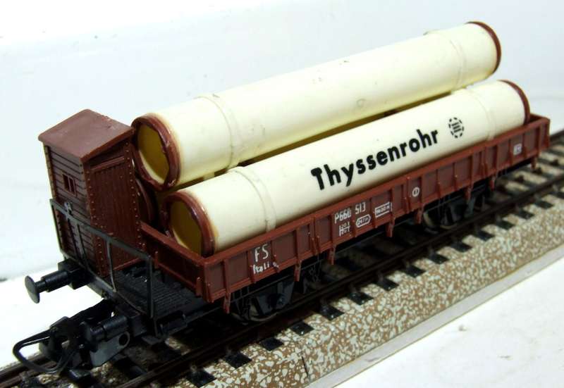 LIMA HO: Vintage FS "THYSSENROHR" Car with Pipe Load in  Fair, Un-Boxed condition(Italy)