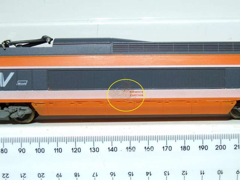 LIMA HO:  Vintage SNCF TGV High Speed Locomotive in Good Un-Boxed condition (Italy)
