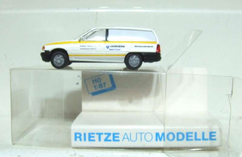 RIETZE HO: Highly Detailed OPEL ASSTRA Station Wagon in Good Boxed Condition.(Germany)