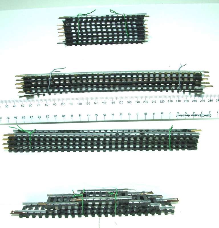 LIMA HO: 21pc Mixed Bundel Steel Track in Fair Used un-boxed condition.(Italy))