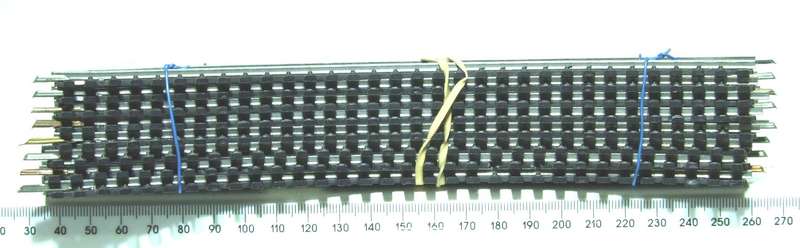 LIMA HO: 14pc Curved(393030)+ Strait(393020)Aluminium Track in Fair Used un-boxed condition.(Italy))