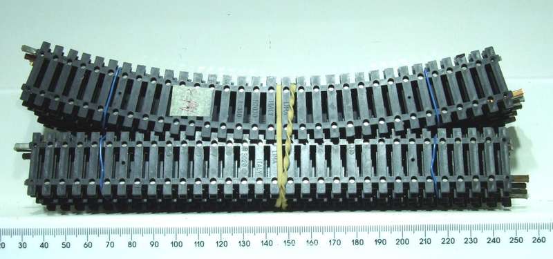 LIMA HO: 14pc Curved(393030)+ Strait(393020)Aluminium Track in Fair Used un-boxed condition.(Italy))