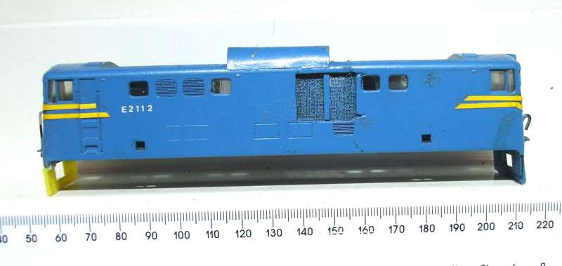 LIMA HO: Blue SAR Class E-6 Loco Body in Fair Modified Condition for Parts or Repair.(Italy)
