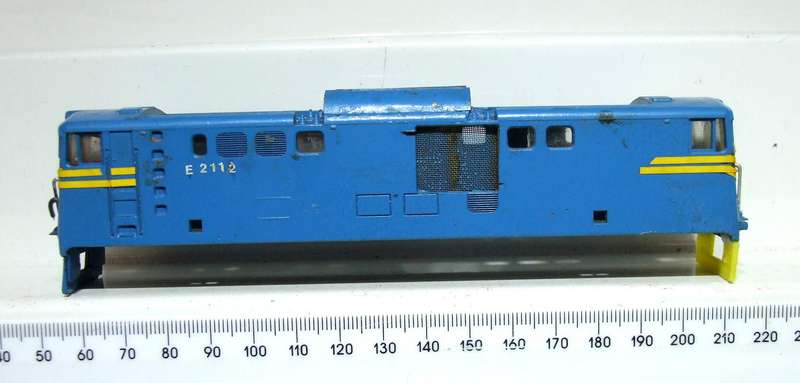 LIMA HO: Blue SAR Class E-6 Loco Body in Fair Modified Condition for Parts or Repair.(Italy)