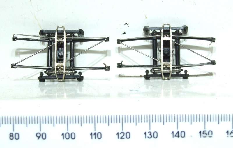 LIMA HO: 1pr SAR E5 Locomotive Pantographs  in Good condition(with new Springs) for Parts.(Italy)