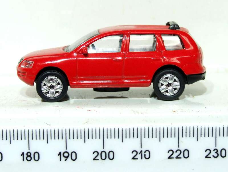 HIGH SPEED HO: Highly Detailed VW Touareg SUV in Very Good Un-Boxed Condition.