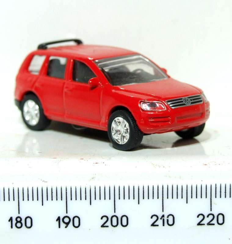HIGH SPEED HO: Highly Detailed VW Touareg SUV in Very Good Un-Boxed Condition.