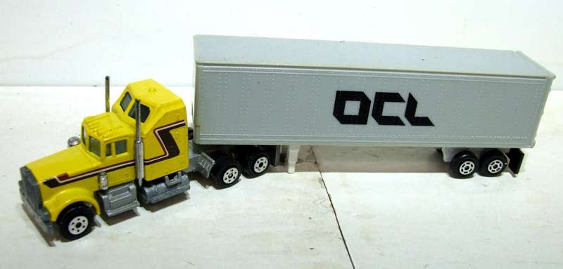 MODEL POWER HO: Detailed MACK Horse & Trailer with Container Load in Fair Boxed Condition.(HKong)