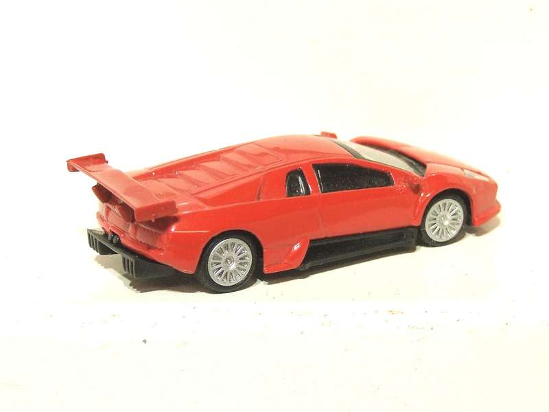 MALIBU HO: Highly Detailed Ferrari in Like New Un-Boxed Condition.