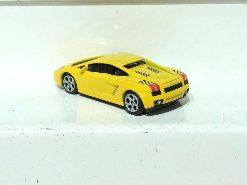 MALIBU HO: This Lamborghini Speedster is in excellent unboxed condition and is highly detailed.