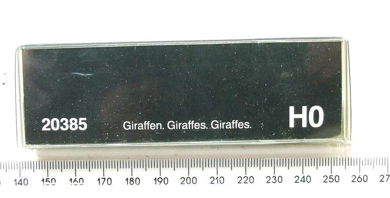 PREISER HO:  On Auction is this 2pc Giraffes in New Boxed Condition.
