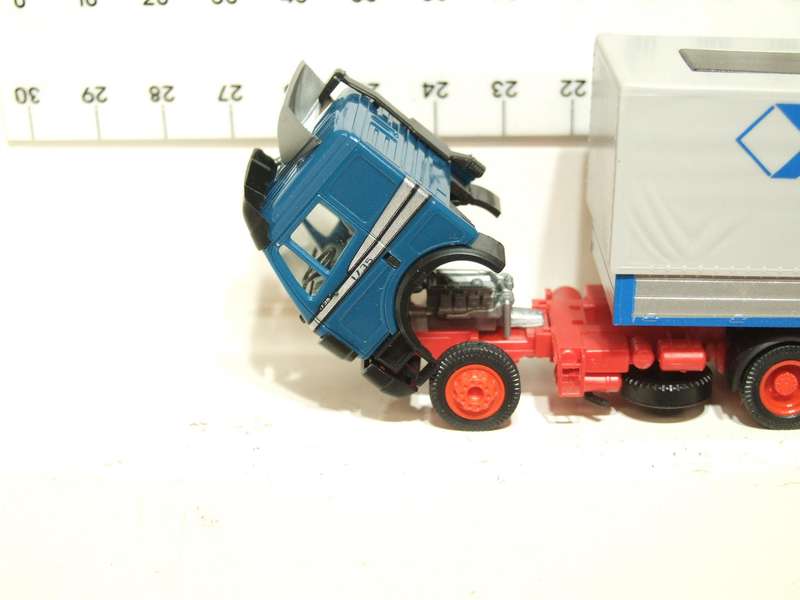 HERPA HO: Highly Detailed "KENTNER" Mercedes Benz Horse & Trailer in Good Boxed Condition.