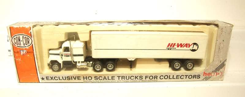 HERPA HO: Highly Detailed "HI-WAY" GMC Horse & Trailer in Good Boxed Condition.