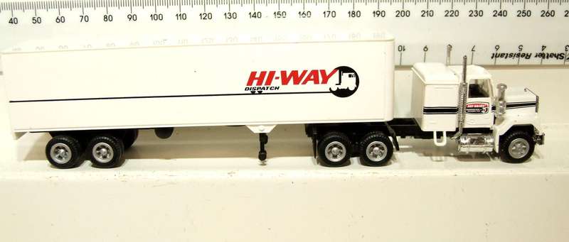 HERPA HO: Highly Detailed "HI-WAY" GMC Horse & Trailer in Good Boxed Condition.