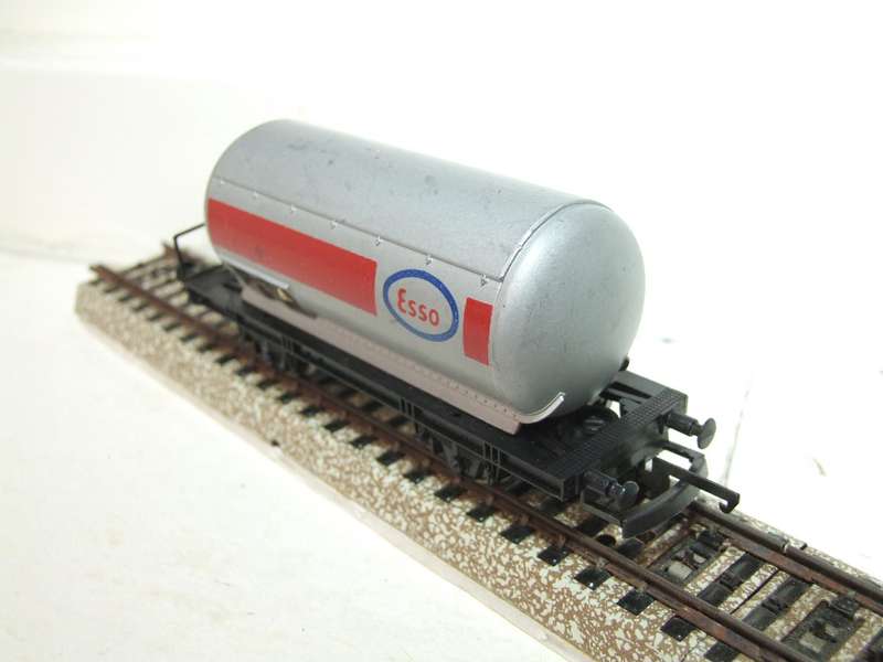 LIMA HO: European "ESSO" Tanker in Good Un-boxed, Used condition (Italy)