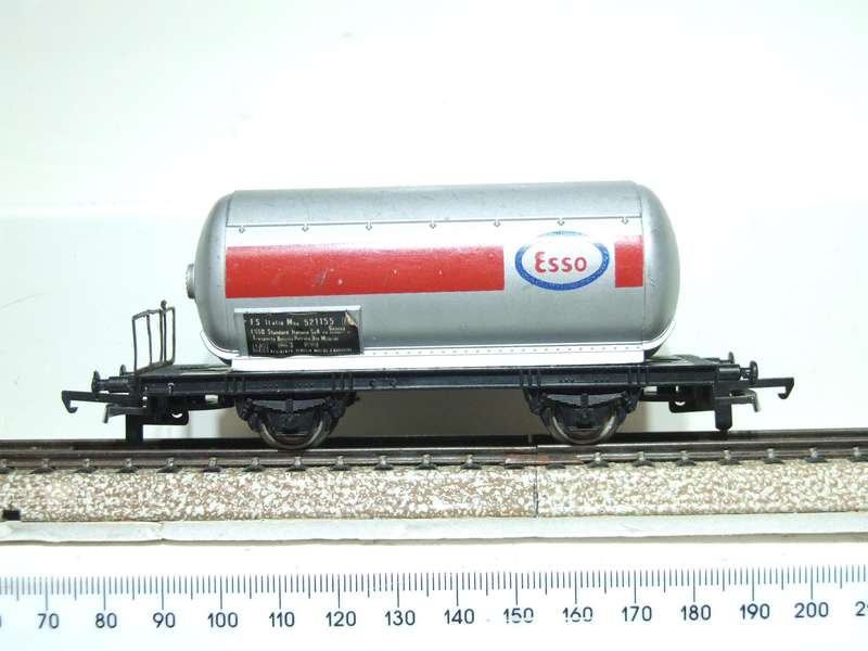 LIMA HO: European "ESSO" Tanker in Good Un-boxed, Used condition (Italy)