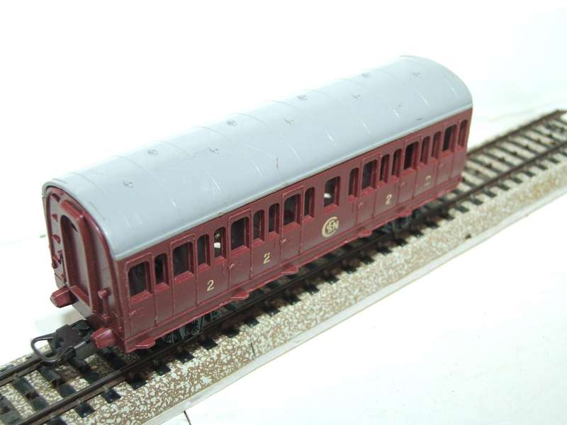 LIMA HO:  Vintage FS Junior 2nd Class Passenger Coach in Fair Un-Boxed condition (Italy)
