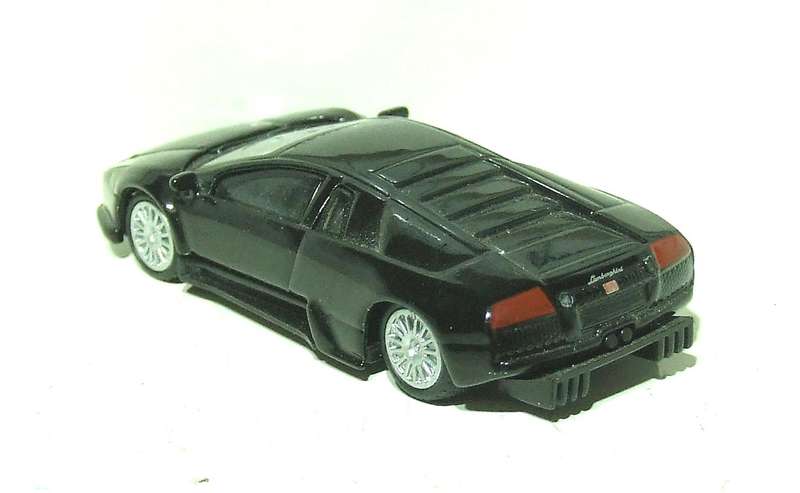 MALIBU HO: This Lamborghini Countach is in excellent unboxed condition and is highly detailed.