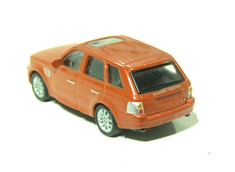 MALIBU HO: Highly Detailed Range Rover in Like New Un-Boxed Condition.