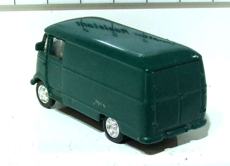 HIGH SPEED HO: Highly Detailed Mercedes Benz Panel Van in Good Un-Boxed Condition.